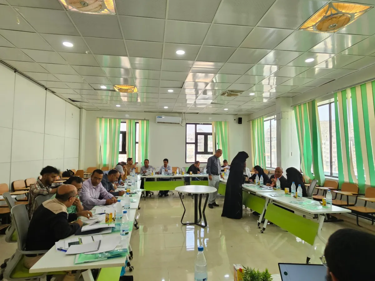 جامعة الرواد تعتمد التوجهات الاستراتيجية لأقسام كليتي "الهندسة" و"المال والأعمال" بمشاركة خبراء الصناعة