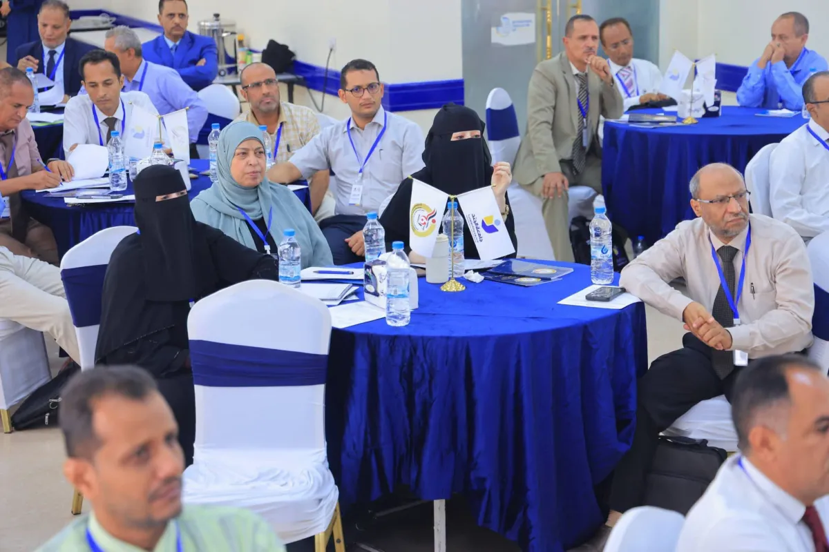 جامعة الرواد تشارك في برنامج إعداد وتأهيل المراجعين الخارجيين