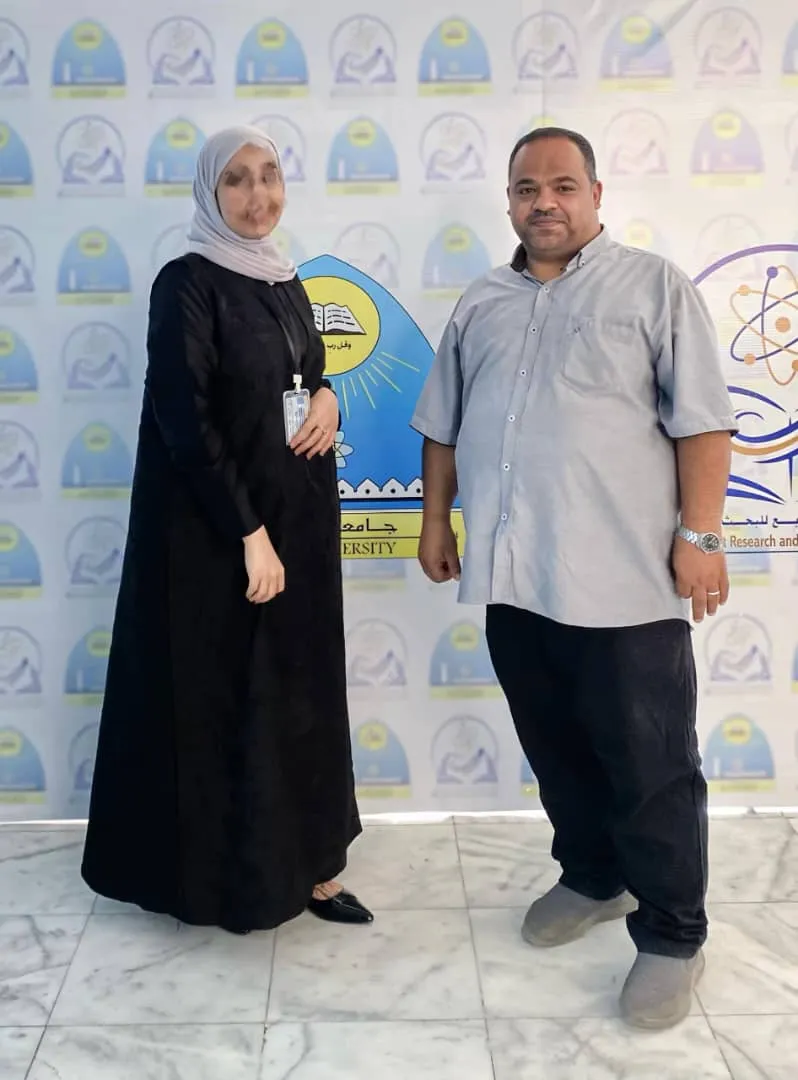 تتقدم جامعة الرواد ممثلةً بمركز البحث العلمي وخدمة المجتمع بأصدق التهاني والتبريكات للباحثة: